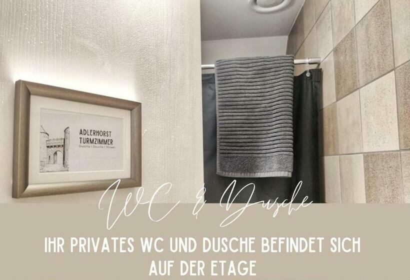 Номер Стандарт, & Restaurant Schloss Schwandegg