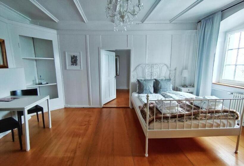 Семейный Номер Deluxe, & Restaurant Schloss Schwandegg