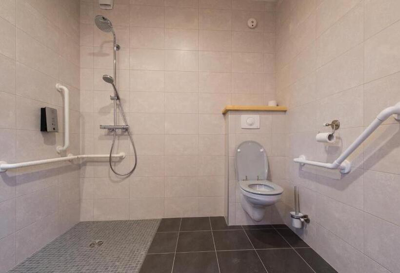 غرفة قياسية لذوى الاحتياجات الخاصة, Auberge de l'Abbaye