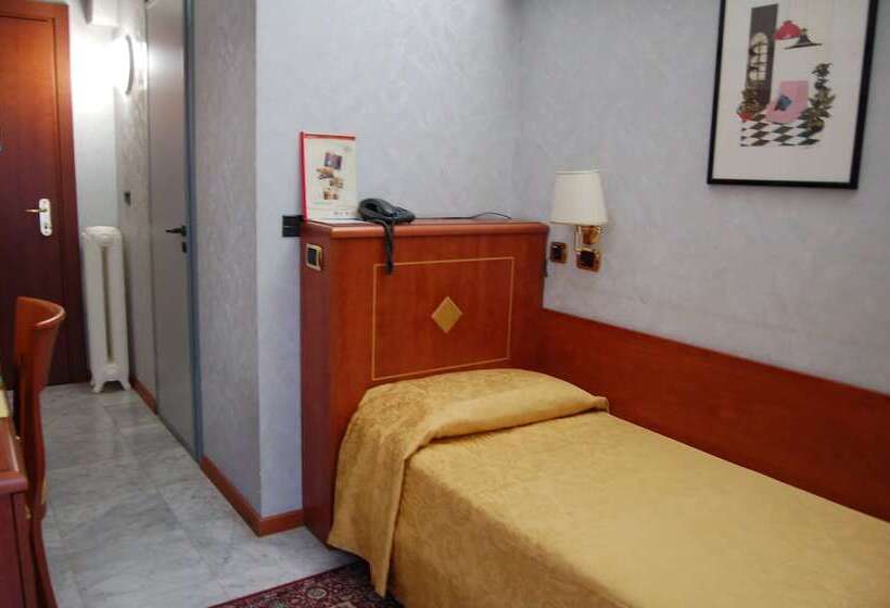 غرفة قياسية فردية, Chelsea