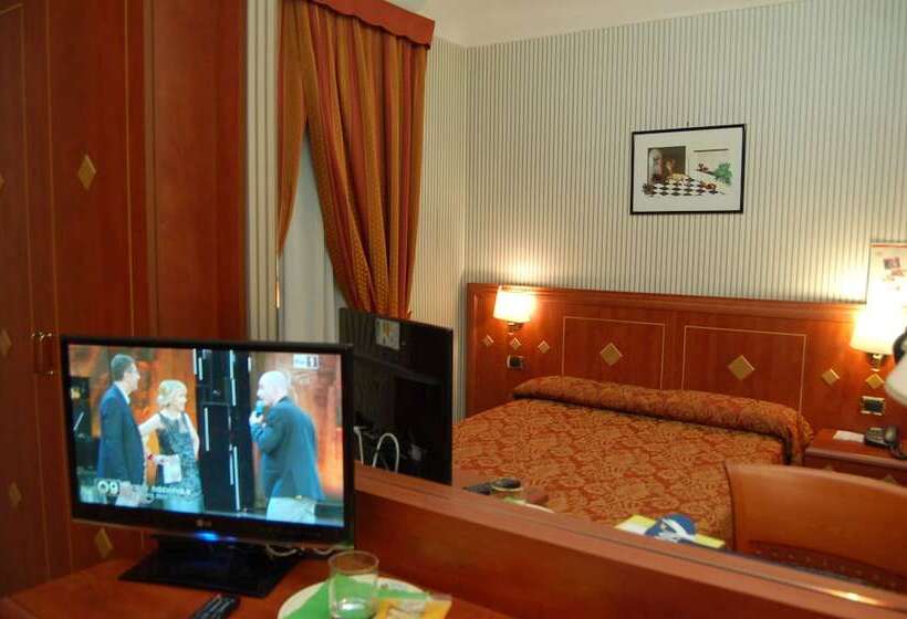 غرفة قياسية رباعية, Chelsea