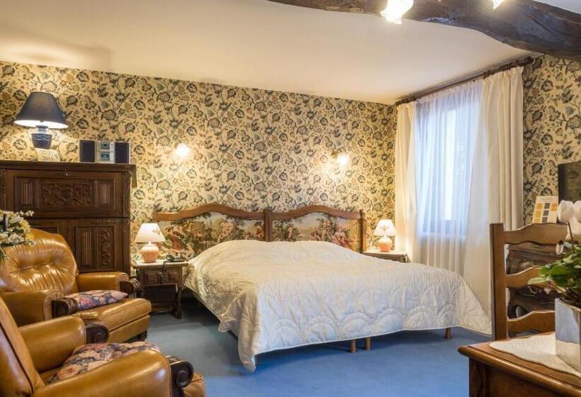 غرفة قياسية ثلاثية مطلة علي الحديقة, Hostellerie Sarrasine  Macon Est