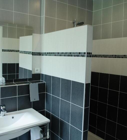 コンフォートルーム, Hôtel Lac Et Forêt