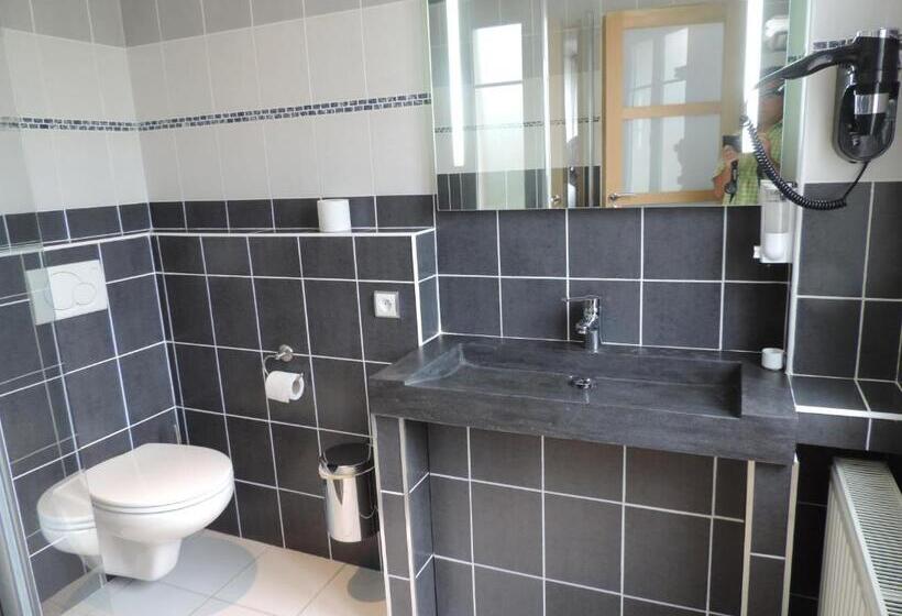 キングサイズベッドのスーペリアルーム, Hôtel Lac Et Forêt