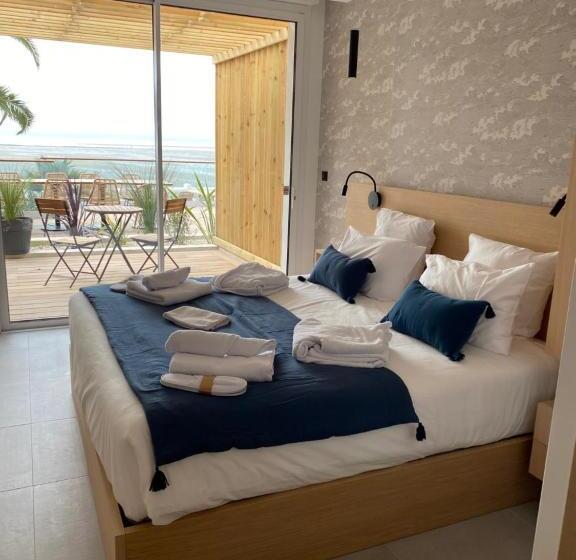 غرفة سوبيريور مطلّة علي البحر, Hôtel L Albatros