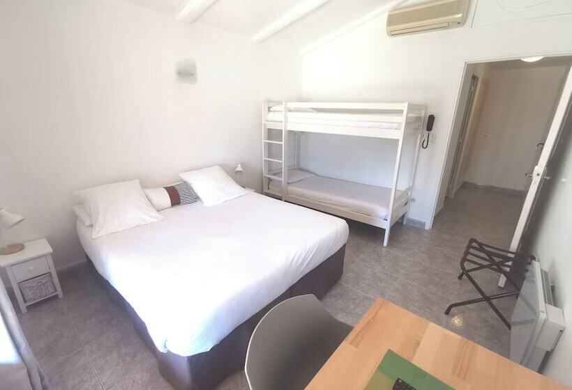 Семейный Номер, L Auberge Camarguaise