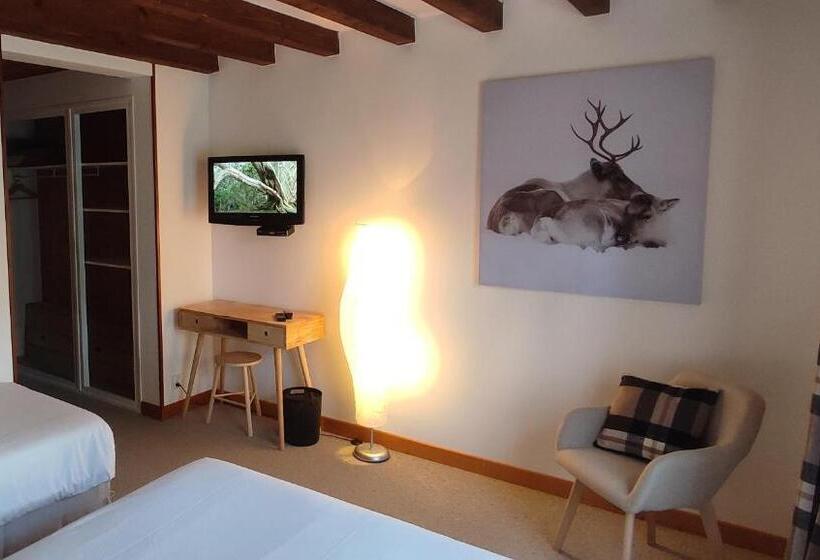 חדר סטנדרט לשלושה, Le Taconet