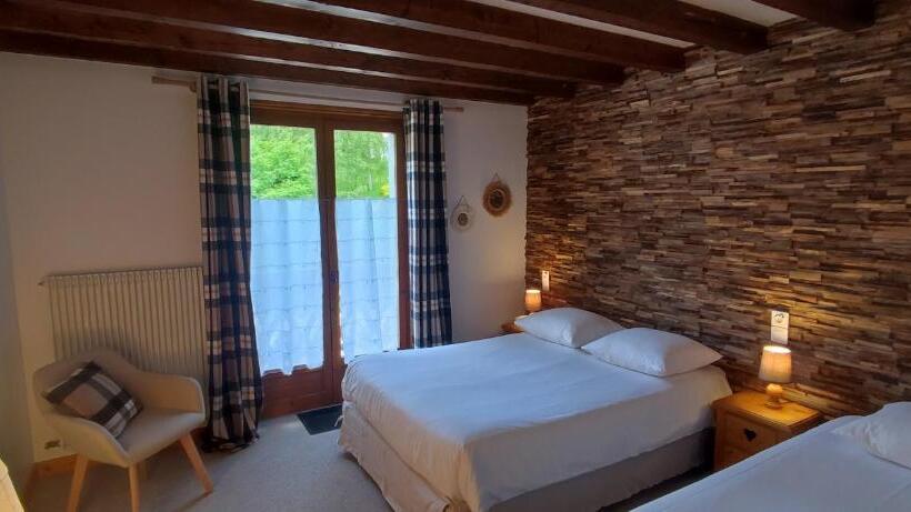 חדר סטנדרט לשלושה, Le Taconet