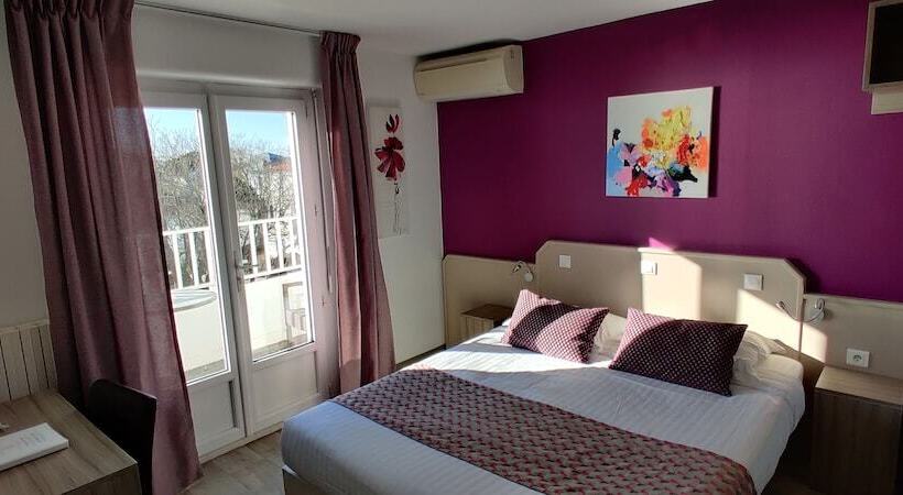 可观海景的舒适型房间, Logis Hôtel Les Bleuets