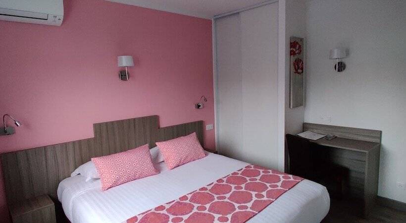 标准房带园景, Logis Hôtel Les Bleuets