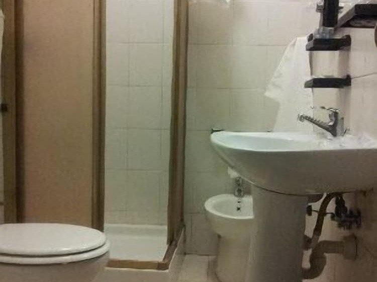 غرفة قياسية فردية, Nizza