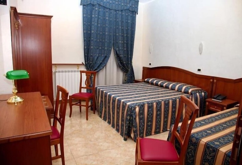 غرفة قياسية ثلاثية, Nizza