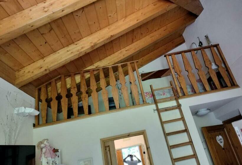 标准三人间, Alla Tana Del Bianconiglio