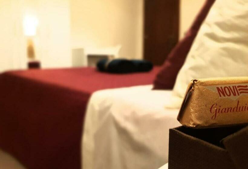 اتاق استاندارد, Il Teatro