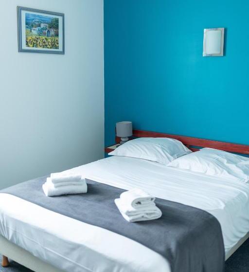 غرفة قياسية, L'esplanade