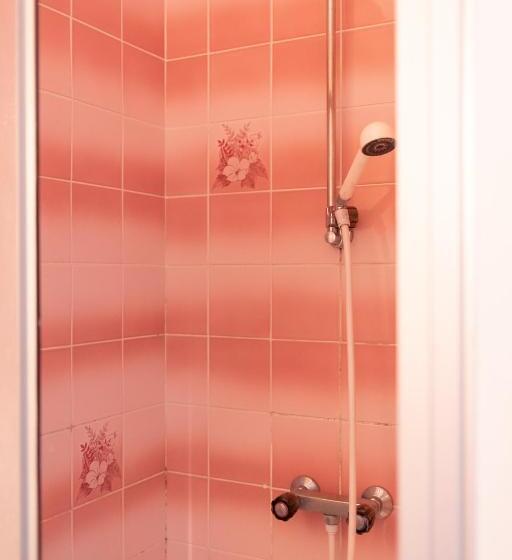 غرفة قياسية, L'esplanade