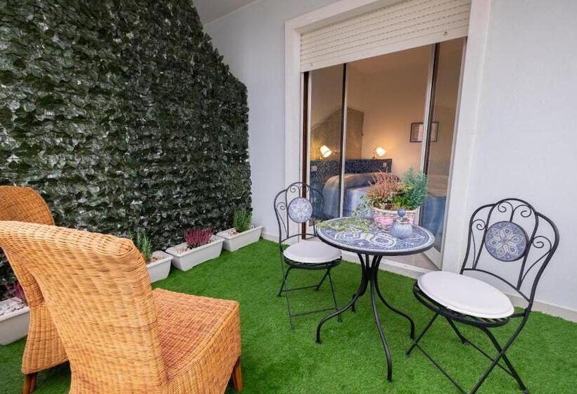 غرفة قياسية ثلاثية مزودة بتراس, B&b Meraviglie D Abruzzo Montesilvano