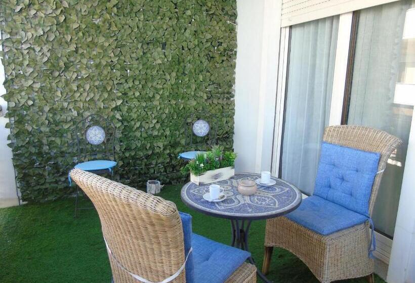 غرفة قياسية ثلاثية مزودة بتراس, B&b Meraviglie D Abruzzo Montesilvano