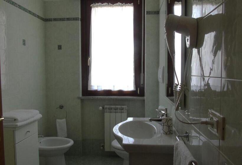 Номер Стандарт с Балконом, B&b Meraviglie D Abruzzo Montesilvano