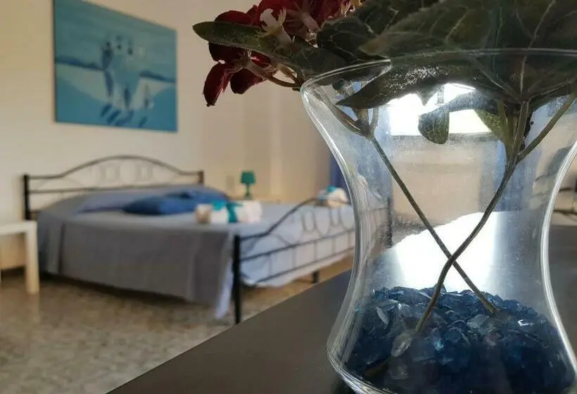 اتاق لوکس چهار تخته, B&b Trapani Mare