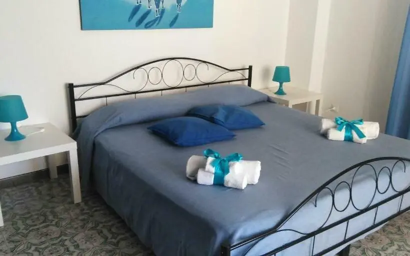 اتاق لوکس چهار تخته, B&b Trapani Mare