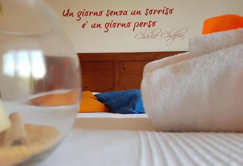 اتاق استاندارد سه تخته با بالکن, B&b Trapani Mare