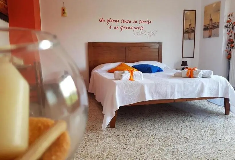 اتاق استاندارد سه تخته با بالکن, B&b Trapani Mare