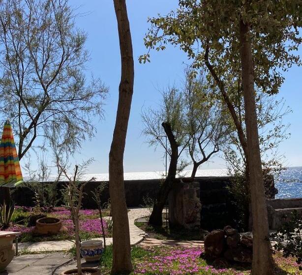 Habitació Estàndard Vista Jardí, Aci Brezza Di Mare