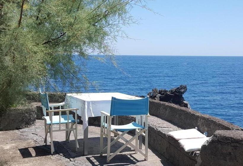 Habitació Estàndard Vista Jardí, Aci Brezza Di Mare