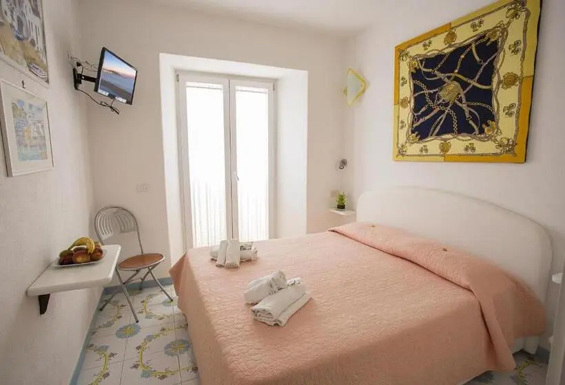 اتاق استاندارد, B&b Celestina Ischia