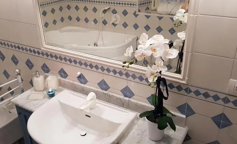 バスタブ付きデラックスルーム, L Americano Luxury Rooms