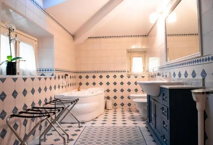 バスタブ付きデラックスルーム, L Americano Luxury Rooms