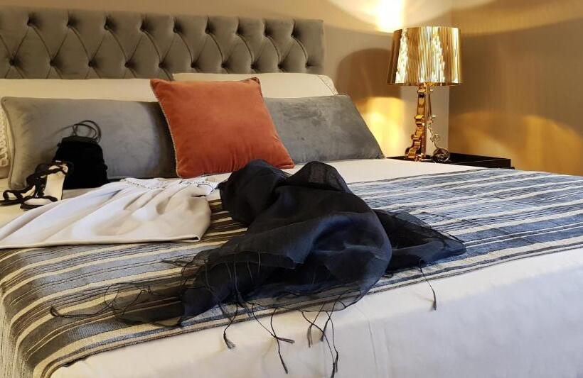 Номер Deluxe Кровать Кинг, L Americano Luxury Rooms