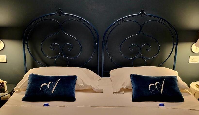 غرفة ديلوكس مزوَّدة بجاكوزي, L Americano Luxury Rooms