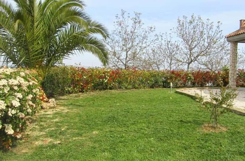 آپارتمان 3 خوابه, La Bella Addormentata