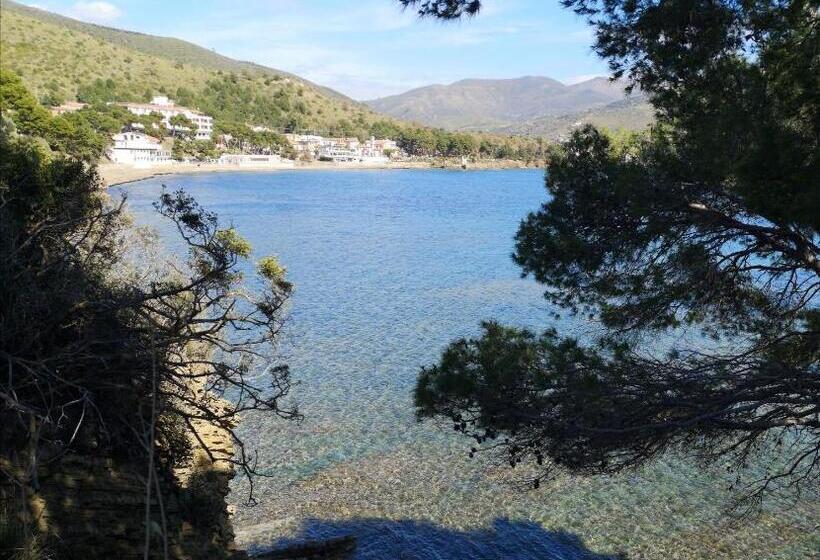 اتاق لوکس با چشم‌انداز دریا, Villa Edwige B&b