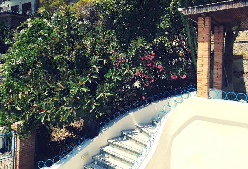 اتاق خانوادگی, Villa Edwige B&b