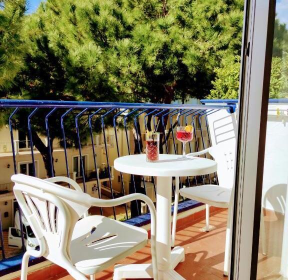 اتاق استاندارد, Adria