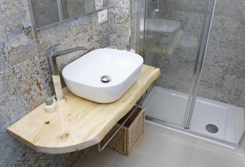 חדר סטנדרט עם מרפסת, La Nicchia B&b