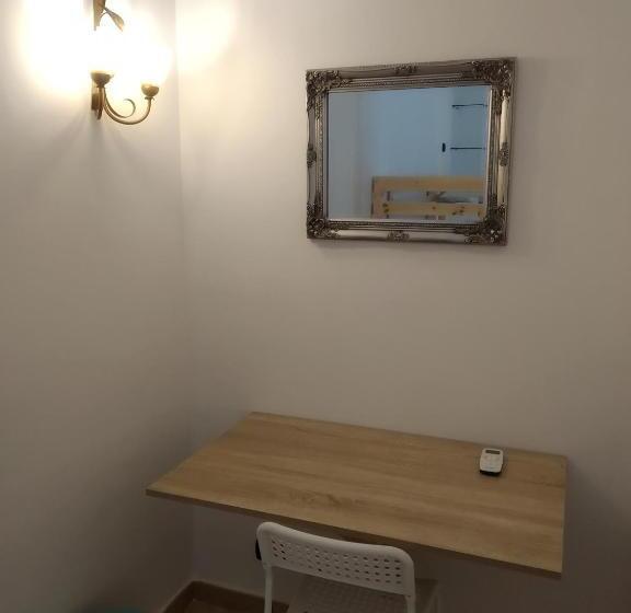 غرفة قياسية رباعية, Atelier Bed&bed