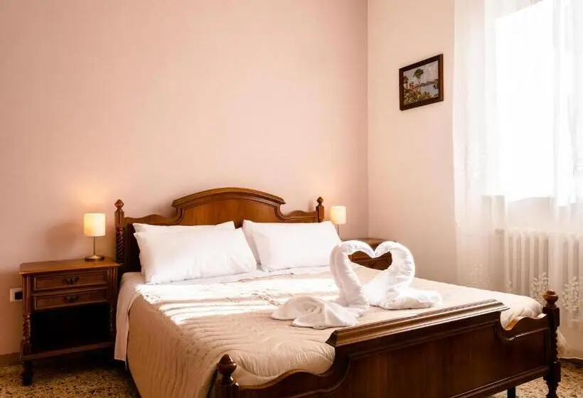 آپارتمان لوکس 1 خوابه, Casa Mafalda   Rooms, Friends And More Affittacamere   Guest House