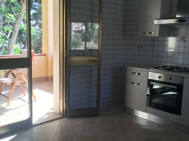 דירת חדר נוף לגינה, Mediterraneo