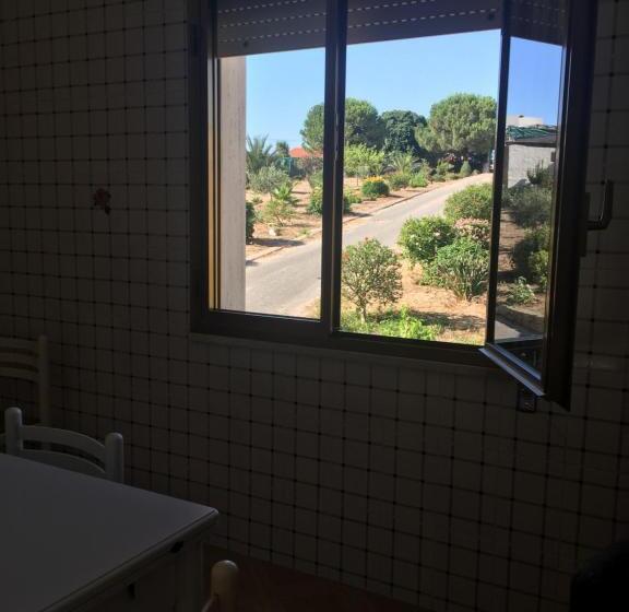 דירת חדר נוף לגינה, Mediterraneo