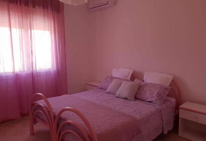 דירת חדר נוף לגינה, Mediterraneo