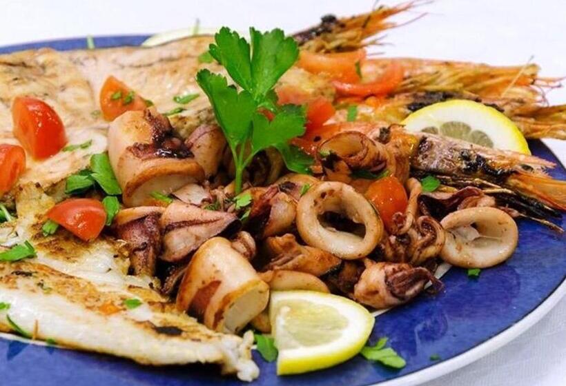 اتاق لوکس با چشمانداز دریا, Villa Edwige B&b