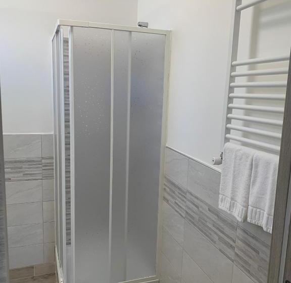 חדר סטנדרט, Gioema