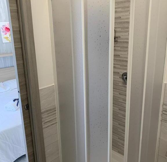 חדר סטנדרט, Gioema