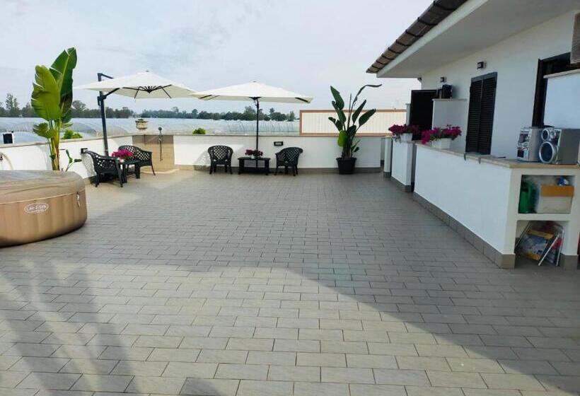 חדר משפחתי דלוקס, Gioema