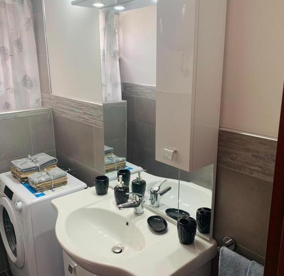 חדר דופלקס, Gioema