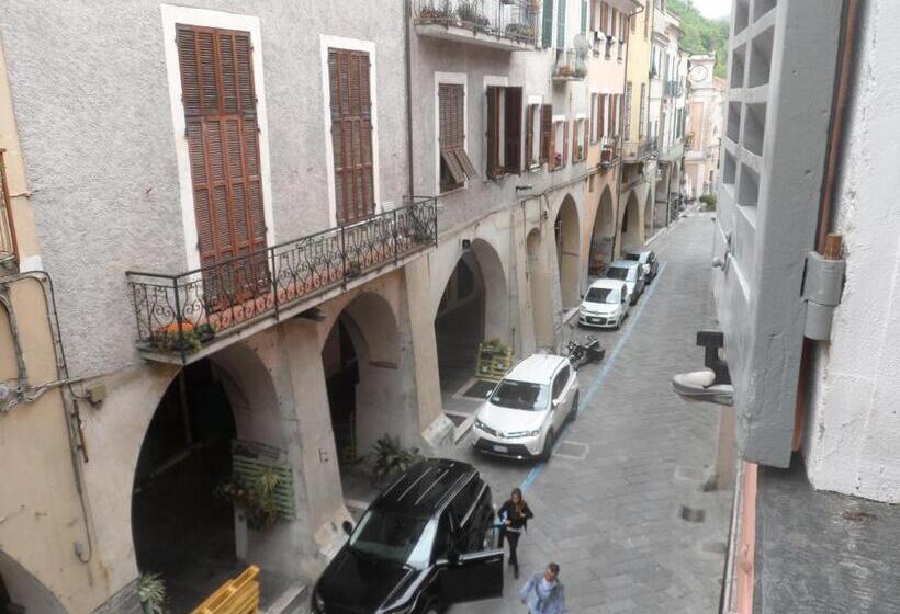 סוויטה משפחתית, Palazzo Barli